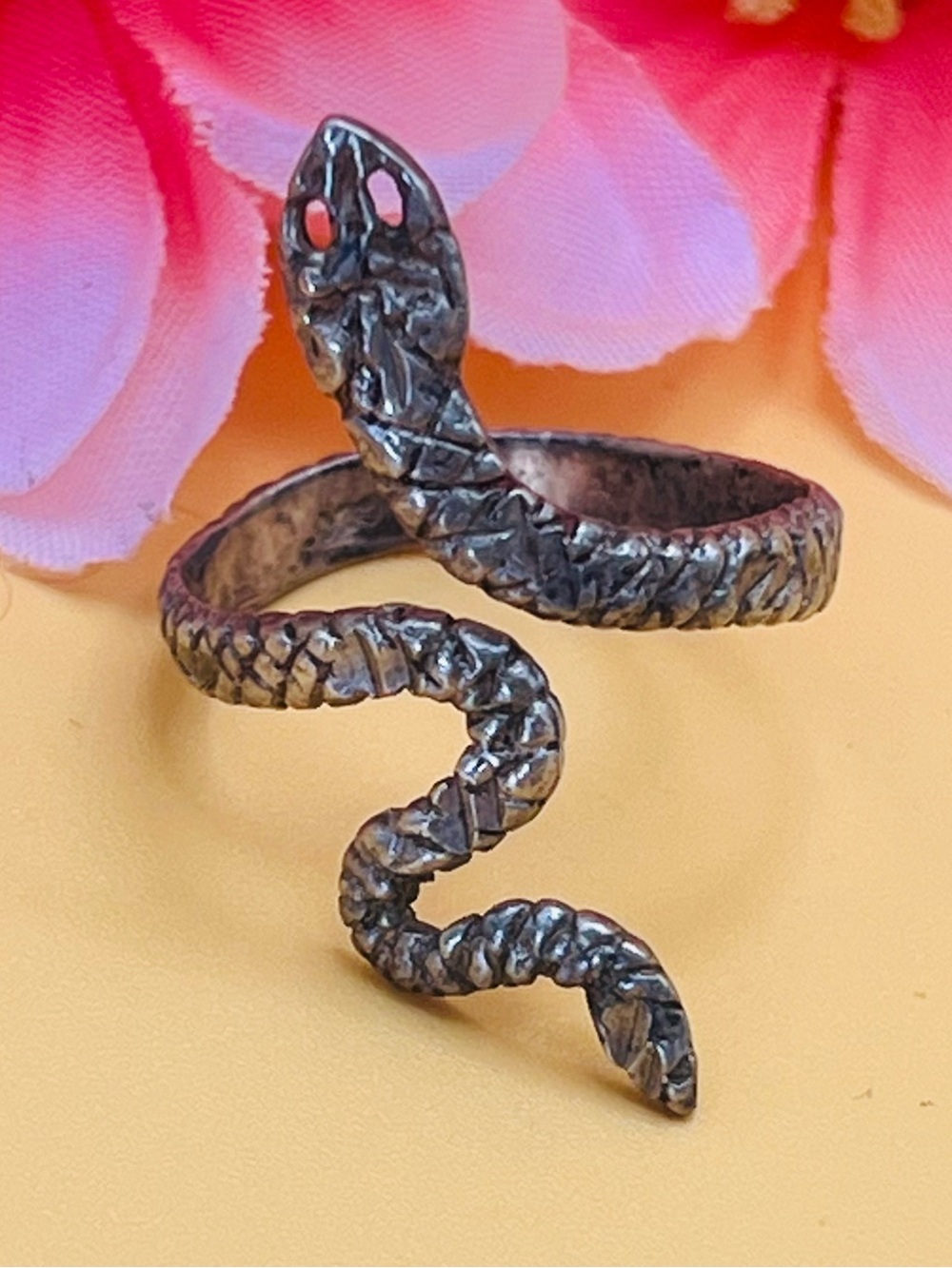 Silver Snake Design Reptile Ring size 9, stamped .925